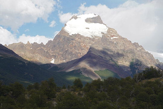 Massif du C&eacute;l&egrave;bre Fitz Roy ou Montagne qui fume dans le dialecte indig&egrave;ne