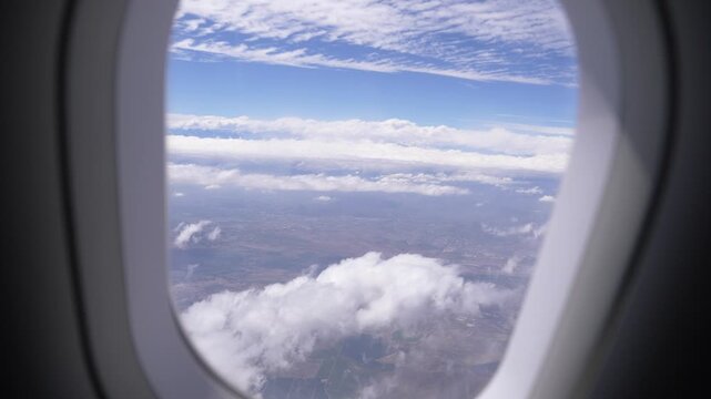 video volando sobre las nubes 02