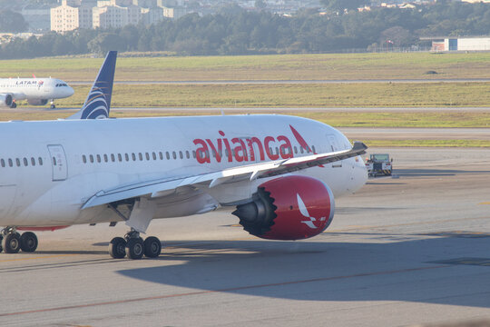 Avianca plane taxiing at Guarulhos Airport, S&atilde;o Paulo, Brazil.