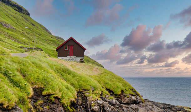 Coastal Boathouse at Tj&oslash;rnuv&iacute;k