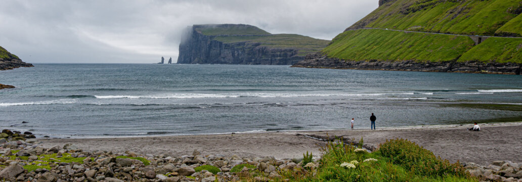 Tj&oslash;rnuv&iacute;k Bay and the Giant and the Witch