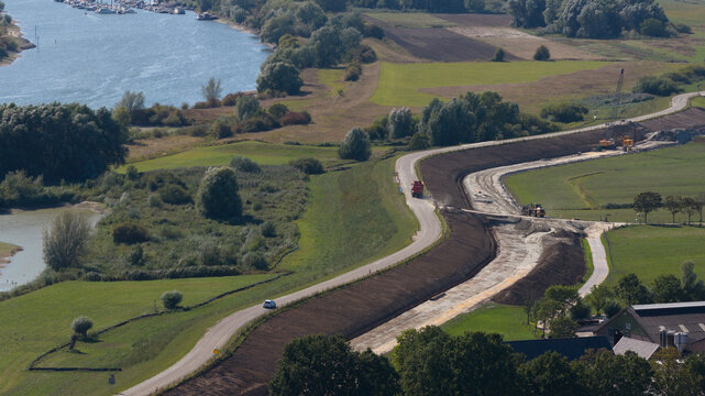 Aerial view of Sterke Lekdijk Reinforcement Between Amerongen and Wijk bij Duurstede