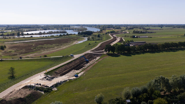 Aerial view of Sterke Lekdijk Reinforcement Between Amerongen and Wijk bij Duurstede