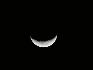 September 15 Crescent Moon Seen from Maria Auxiliadora, Paraguay © Sven Decker