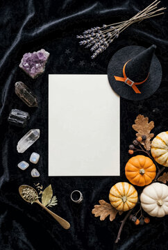 Invitation_Card_Velvet_Flatlay.svg