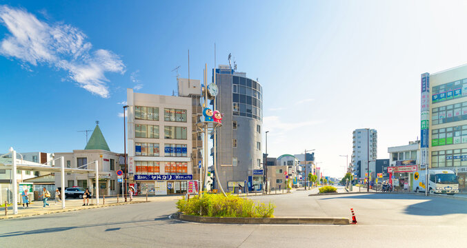 東武東上線・鶴瀬駅　西口　駅前風景