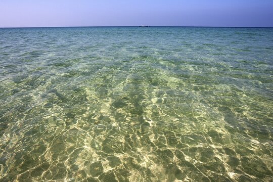 Turquoise sea in Ngapali Beach, Thandwe, Rakhine State, Myanmar