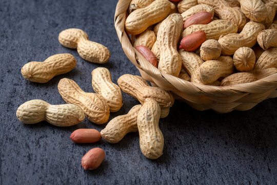The peanut also known as the groundnuts.