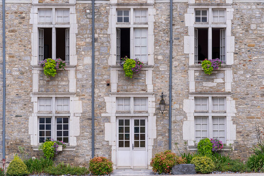 ventanas de edificio antiguo