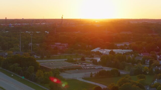 Golden hour in Gurnee Illinois amusement park B-roll, built for reels, nostalgia edits and summer content.