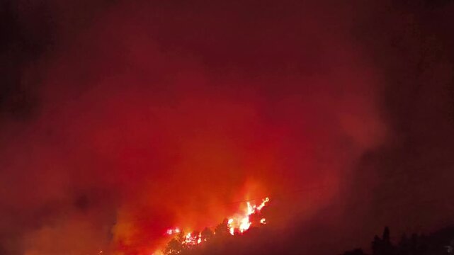 Fisciano - Incendio sulla collina di Pizzolano