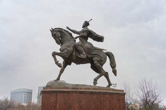 Amir Timur equestrian statue, Tashkent, overcast day