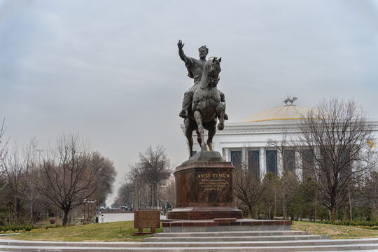 Equestrian Amir Timur statue in Tashkent, front view, gray day