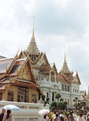 Obraz premium wat phra kaew bangkok thailand. Film image.