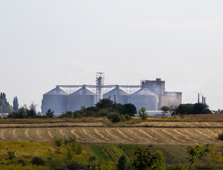 grain elevator and silos © Gena01