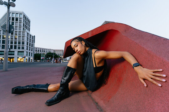 Urban Portrait Red Sculpture Berlin