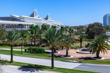 Obraz premium Orange County Convention Center Palm Trees Orlando Florida