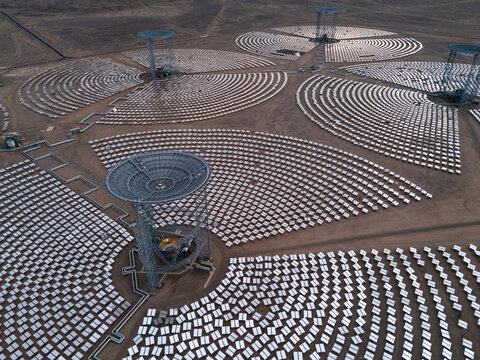 Yumen molten salt tower solar thermal power plant panoramic view
