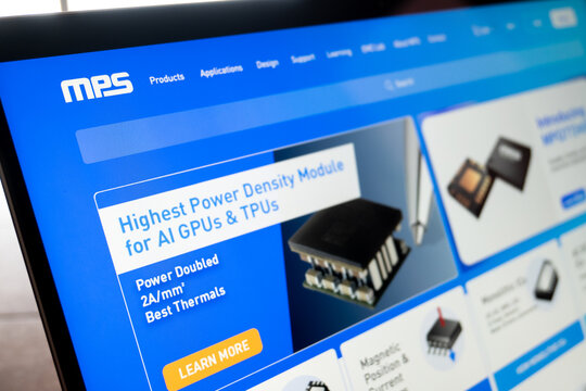 Mexico city, mexico, 11 29 2025: mps website displaying modules for ai gpus