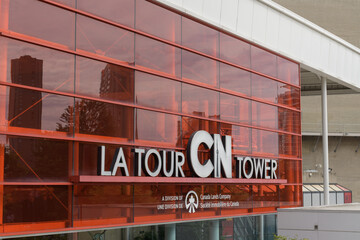 Obraz premium entrance to La Tour CN Tower, Canada Lands Company, located at 290 Bremner Blvd, Toronto