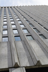 Obraz premium an oblique skyward view of Canada Trust Building designed by Crang & Boake completed in 1968, located at 110 Yonge St (Adelaide St side), Toronto