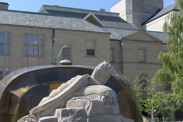 Obraz premium Turtle Sculpture (Turtle Island/Mother Earth), created by Solomon King, an Anishinaabe artist and stonemason from Neyaashiinigmiing First Nation, Spirit Garden, Nathan Phillips Square, Toronto