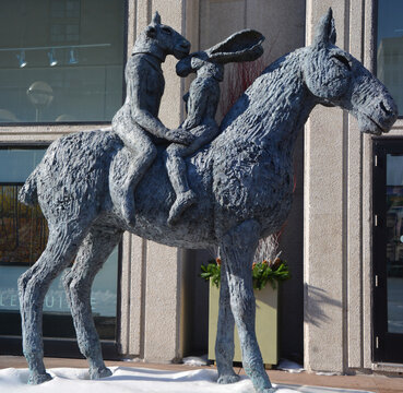 MONTREAL QUEBEC CANADA: Lovers on Horseback, Bronze by Sophie Ryder was born in London, England, in 1963. She studied Combined Arts at the Royal Academy of Arts 
