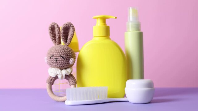Adorable and delightful Baby Bath Essentials in a cheerful and bright shade 