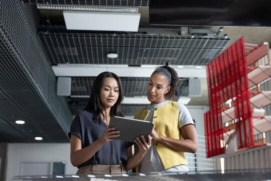 Collaborating with Technology in a Modern Workspace