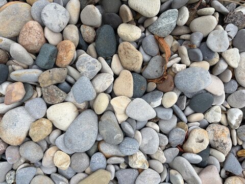 natural mix of smooth water-worn river rocks 