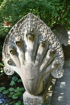 Statue naga du Cambodge
