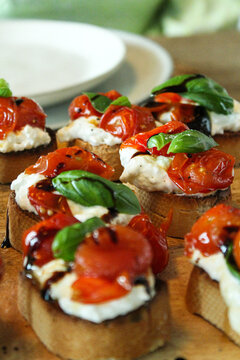 bruschetta with tomato and basil