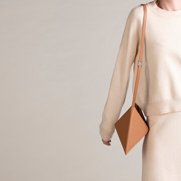 Beige Minimal Fashion With Leather Shoulder Bag