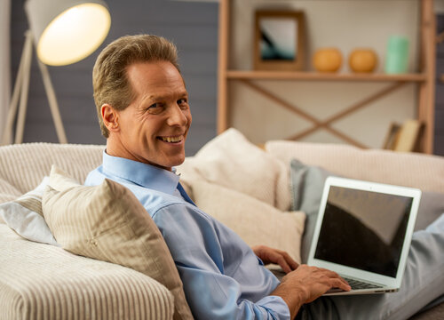 Relaxed Remote Professional.