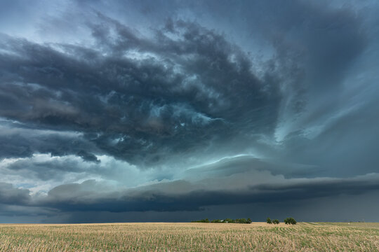 Storm cell formation in Tornado Alley