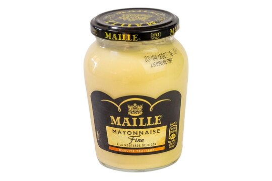 Mayonnaise fine Maille en bocal isol&eacute; sur un fond blanc