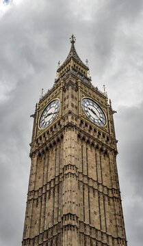 Bell tower Big Ben in front of a dark cloudy sky, London, England, Great Britain
