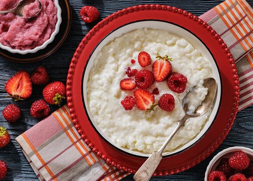 Riz au lait classic french sweet rice pudding