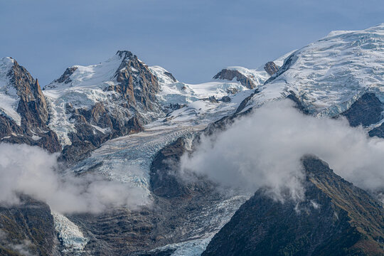 Le Glacier des Bossons et le Mont-Blanc du Tacul, Massif du Mont-Blanc, depuis le Massif des Aiguilles Rouges, Haute-Savoie, France