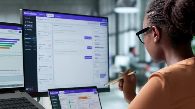 Customer Support Specialist Helps Clients Solve Issues