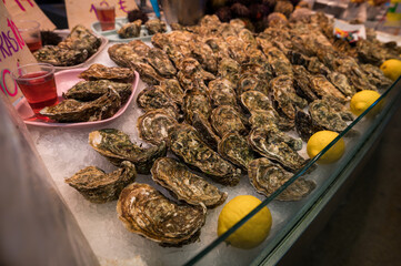 Fresh Oysters For Sale at the Street Market © Donatas Dabravolskas