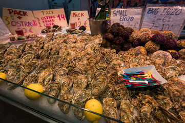 Fresh Oysters For Sale at the Street Market © Donatas Dabravolskas