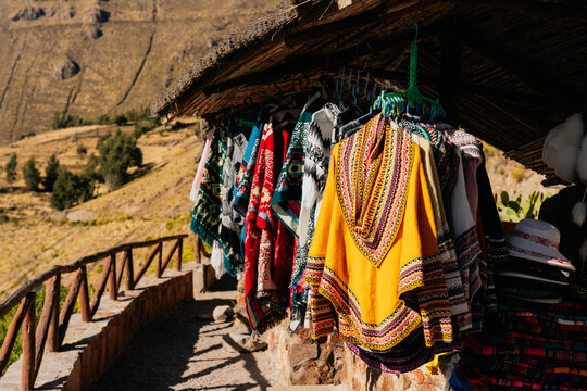 TRADITIONAL PERUVIAN CLOTHING IN DISPLAY