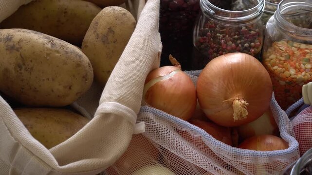 Zero Waste buying groceries with Reusable Glass Jars and and reusable bags