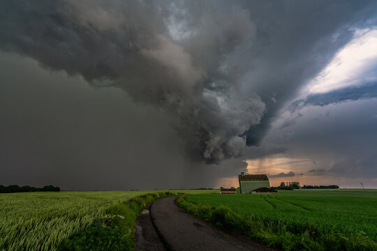 Strong thunderstorm