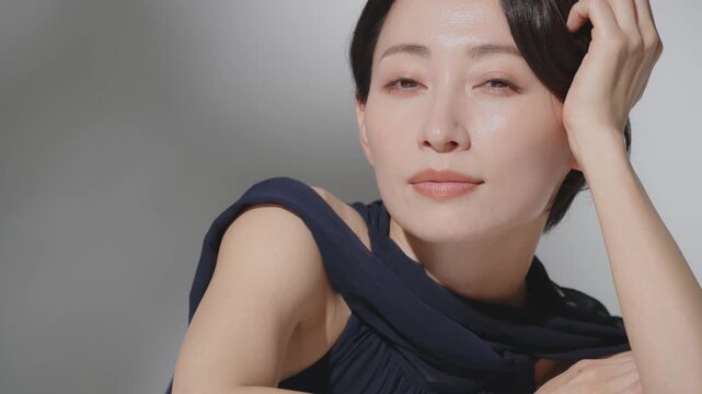 女性