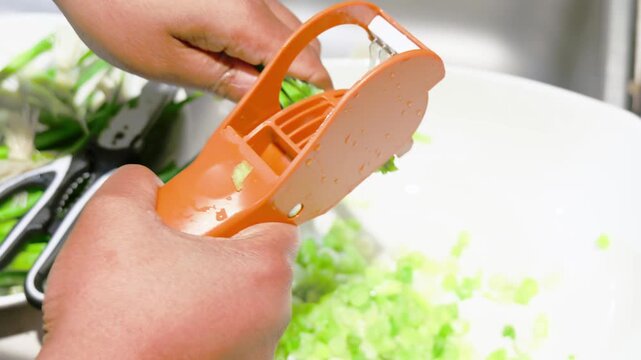 Slicing Green Onions with Orange Multi Blade Kitchen Scallion Cutter
