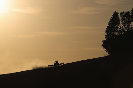 Bewirtschaftung am Hang