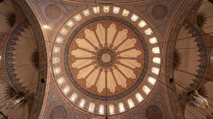 Obraz premium Ornate Mosque Dome Interior with Ring of Windows