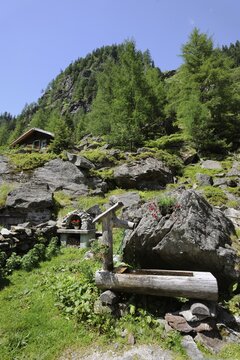 Putzentalalm mountain lodge, 1354m, Naturpark Soelktoeler nature park, Schladminger Tauern mountains, Styria, Austria, Europe